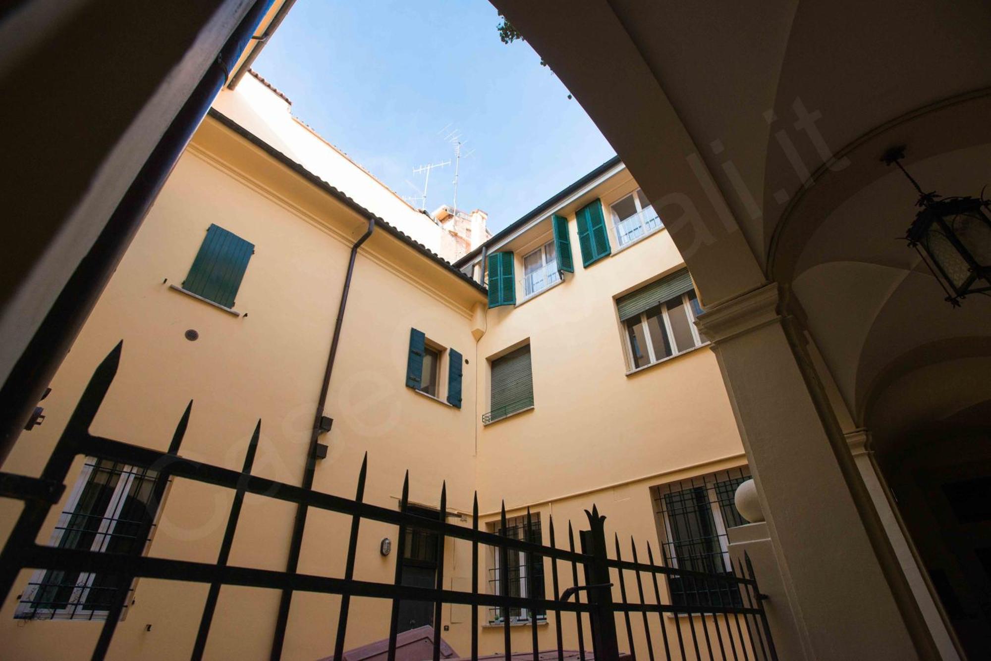 Caseospitali - Daisy, Ampio Trilocale X6 Vicino A Piazza Maggiore Bologna Exterior photo